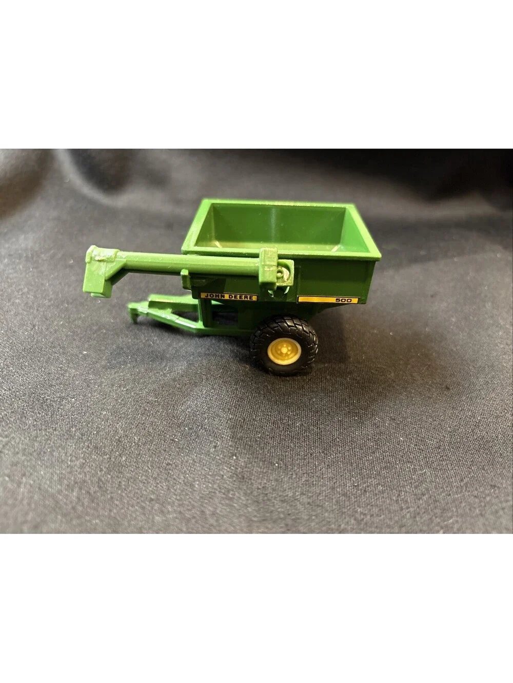 1/64 Ertl John Deere Gravity Feed Wagon Grain Cart Farm Toy Tractor Implement